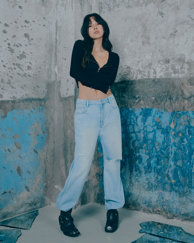 여성 투톤 긴팔 스웨터_BLACK
